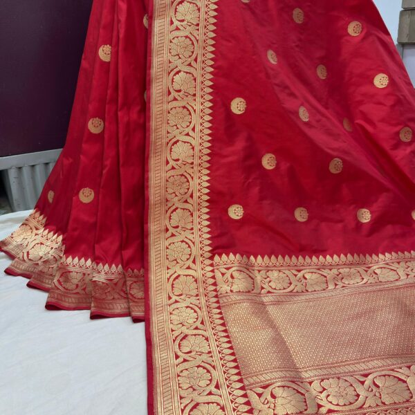 blood red pure katan silk banarasi handloom handwoven kadhwa sarees