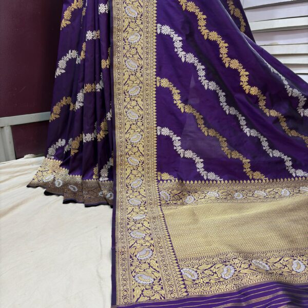 deep purple pure katan silk banarasi handloom handwoven kadhwa jangla sarees