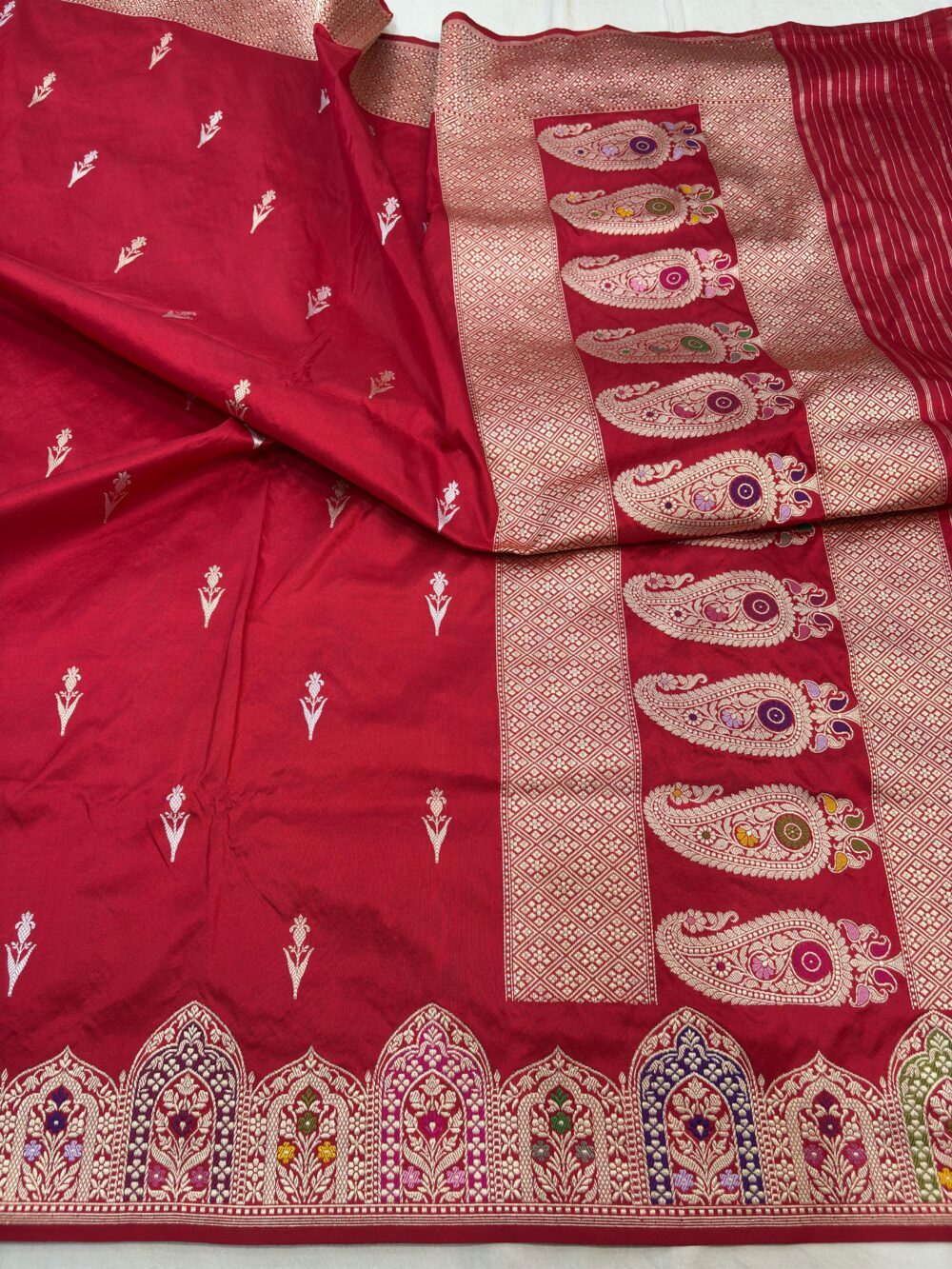 dark red pure katan silk banarasi handloom handwoven kadhwa sarees