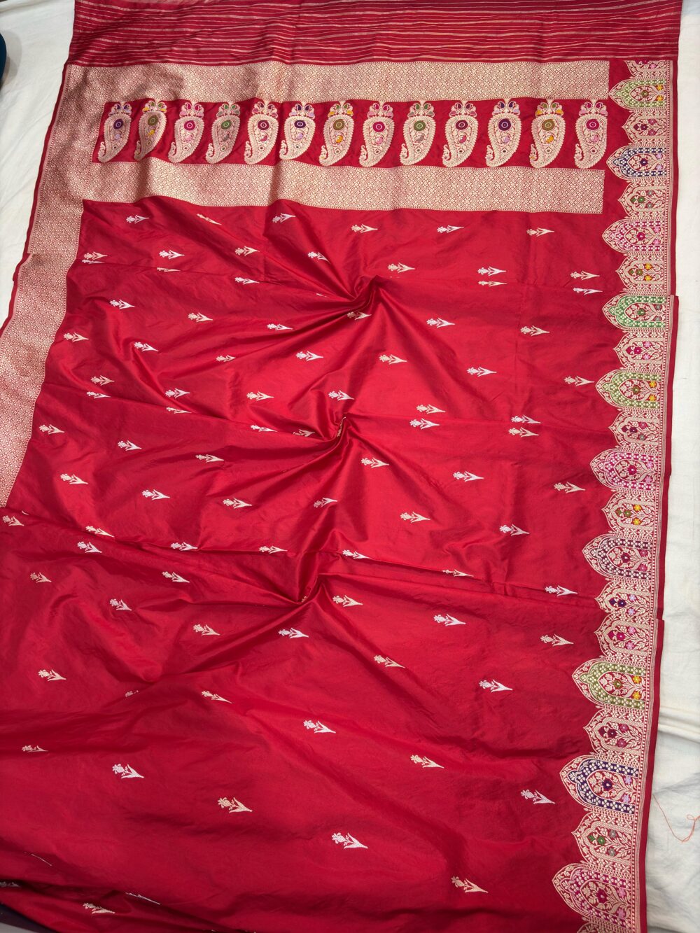 dark red pure katan silk banarasi handloom handwoven kadhwa sarees - Image 2
