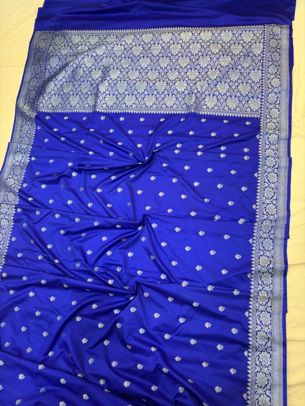 royal blue mashroo silk banarasi sarees - Image 2