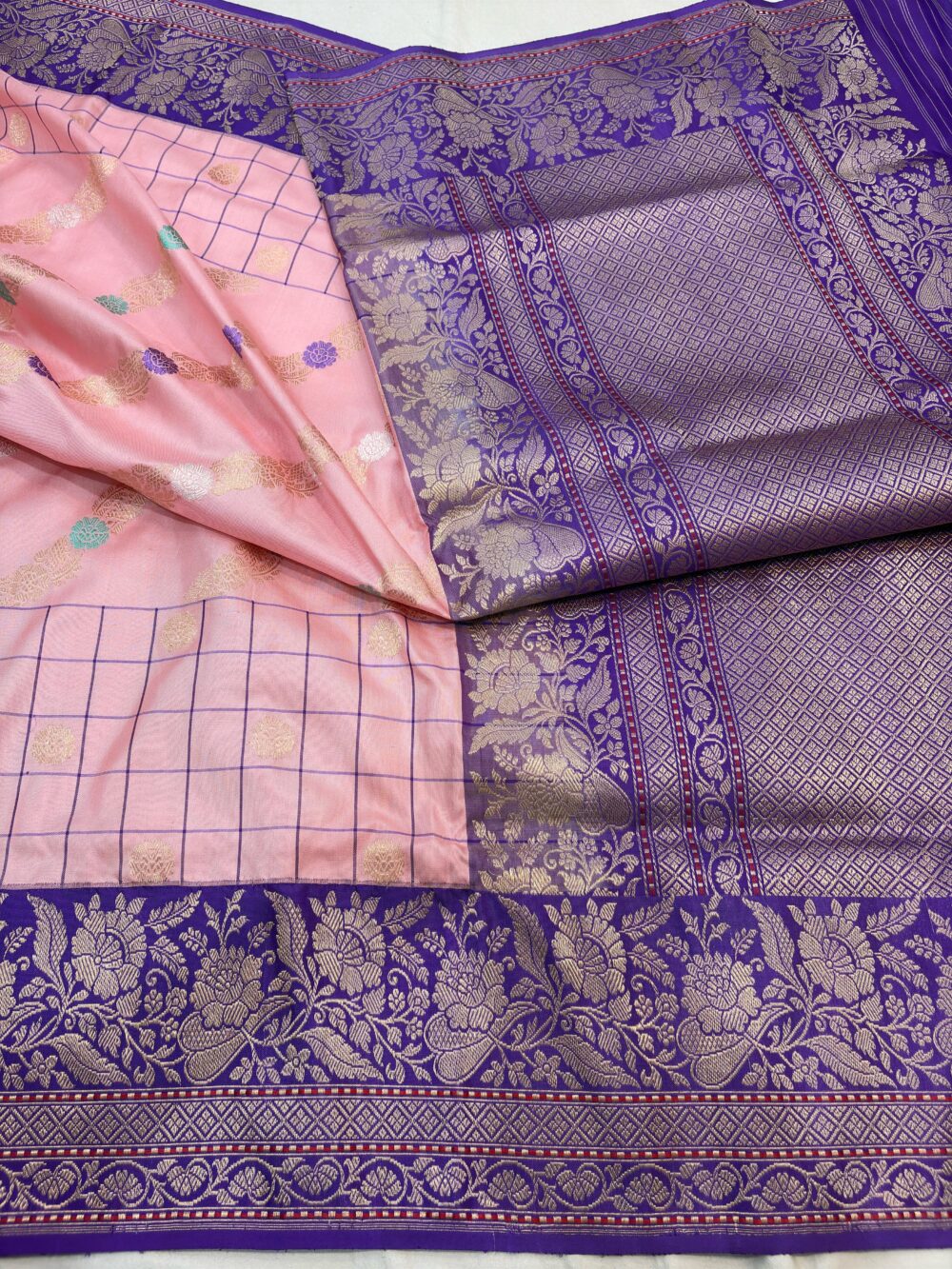 peach with purple contorast kadhyal pure katan silk banarasi handloom handwoven ektara sarees
