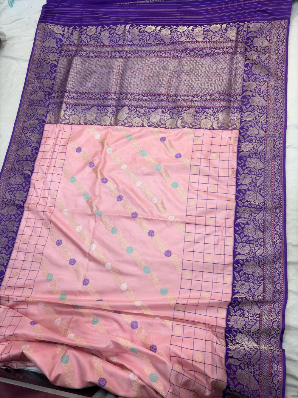 peach with purple contorast kadhyal pure katan silk banarasi handloom handwoven ektara sarees - Image 2