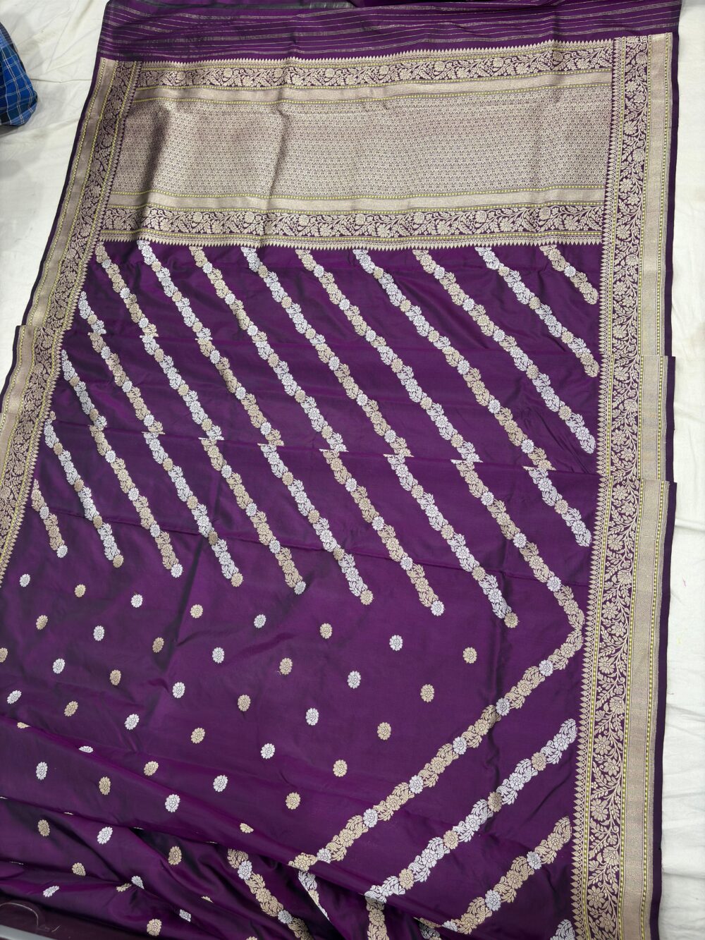 wine pure katan silk banarasi handloom handwoven kadhwa sarees - Image 2