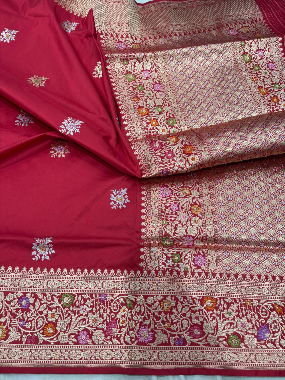red pure katan silk banarasi handloom handwoven kadhwa sarees,