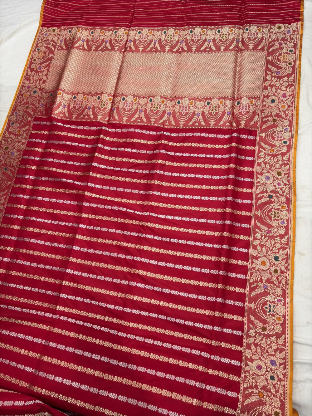 red pure katan silk banarasi handloom handwoven kadhwa sarees - Image 2