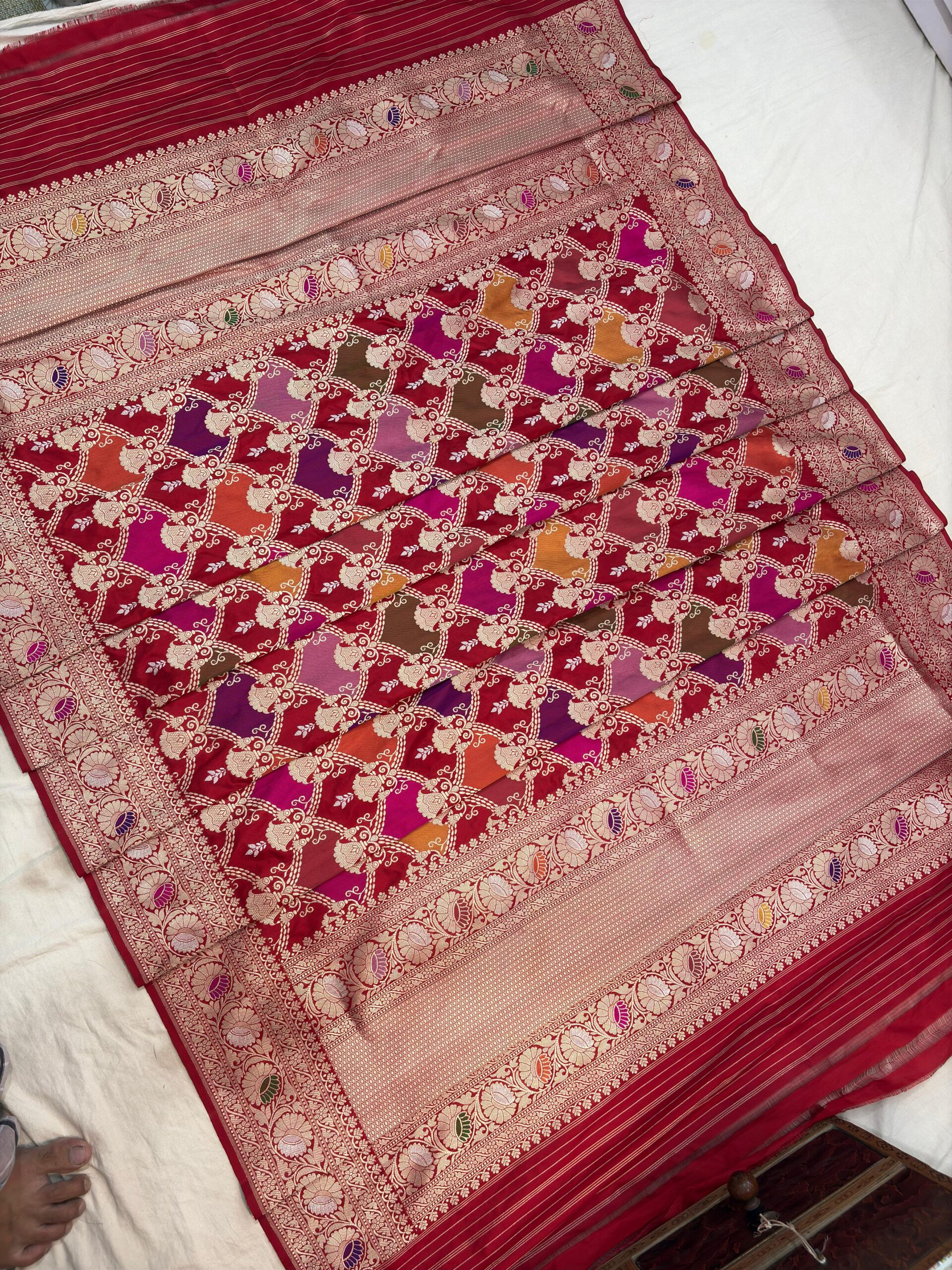 red rangkat dupatt pure katan silk banarasi handloom handwoven - Image 2