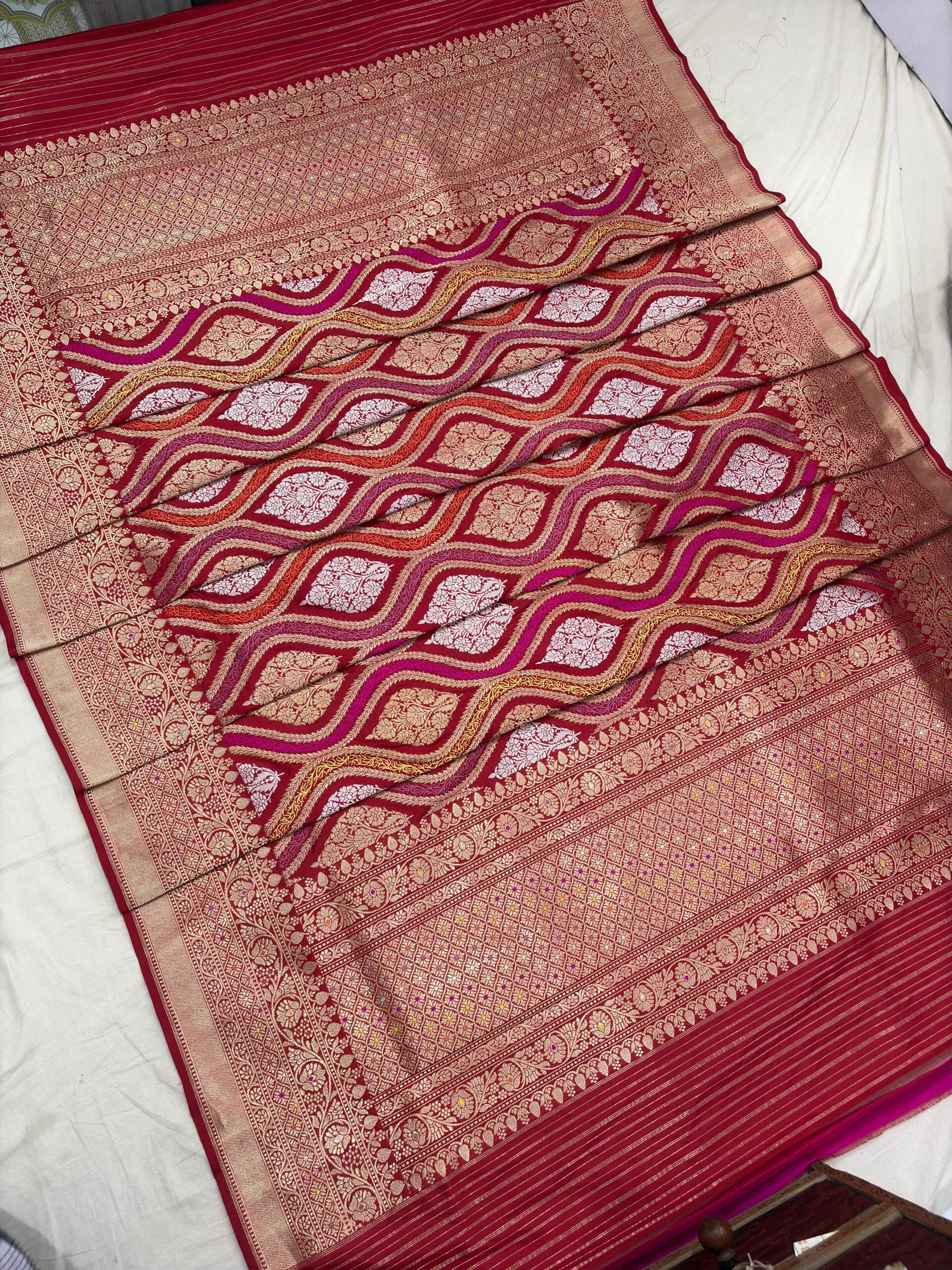 red rangkat dupatt pure katan silk banarasi handloom handwoven - Image 2
