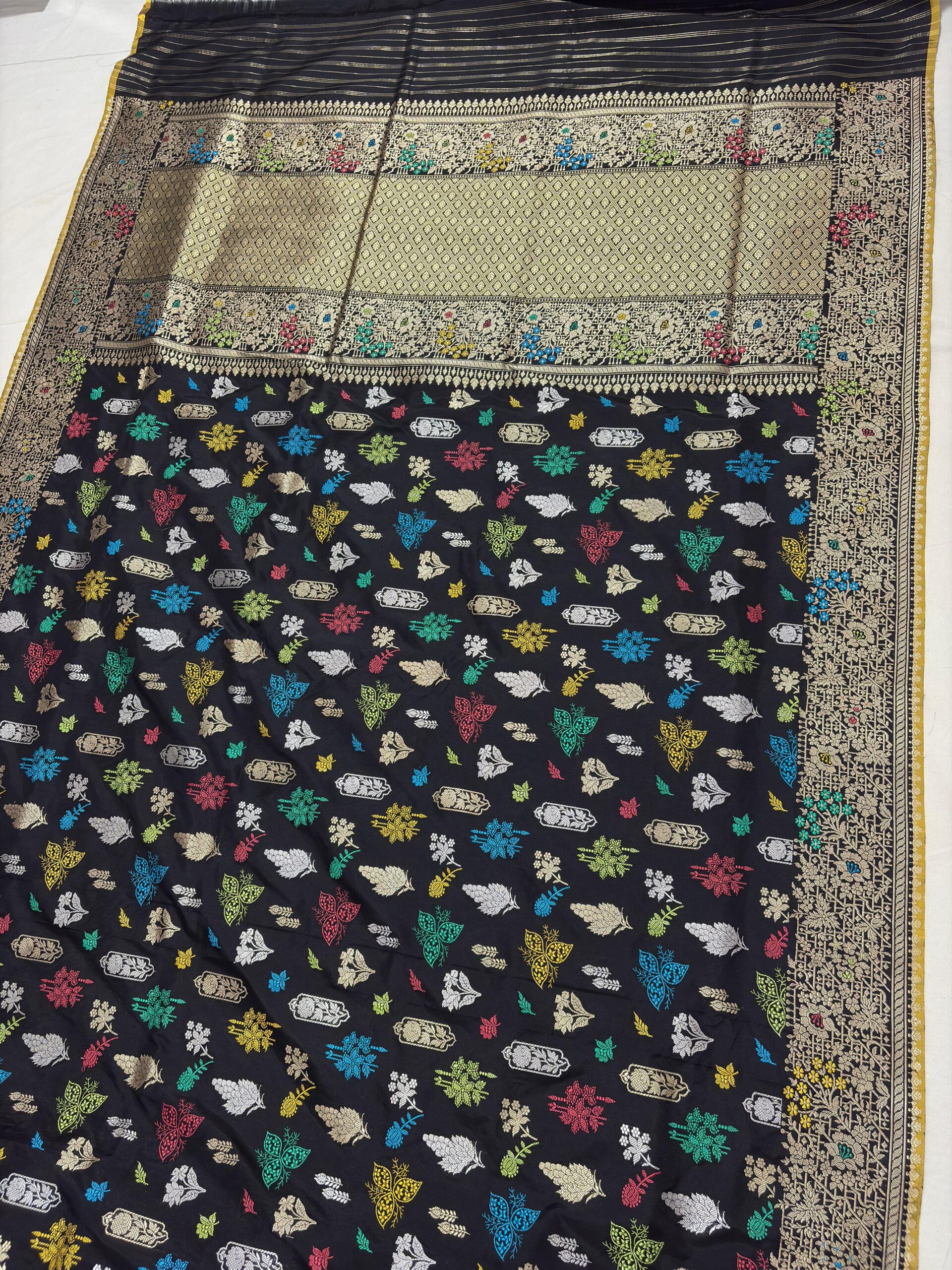 black pure katan silk banarasi handloom handwoven kadhwa sarees - Image 2