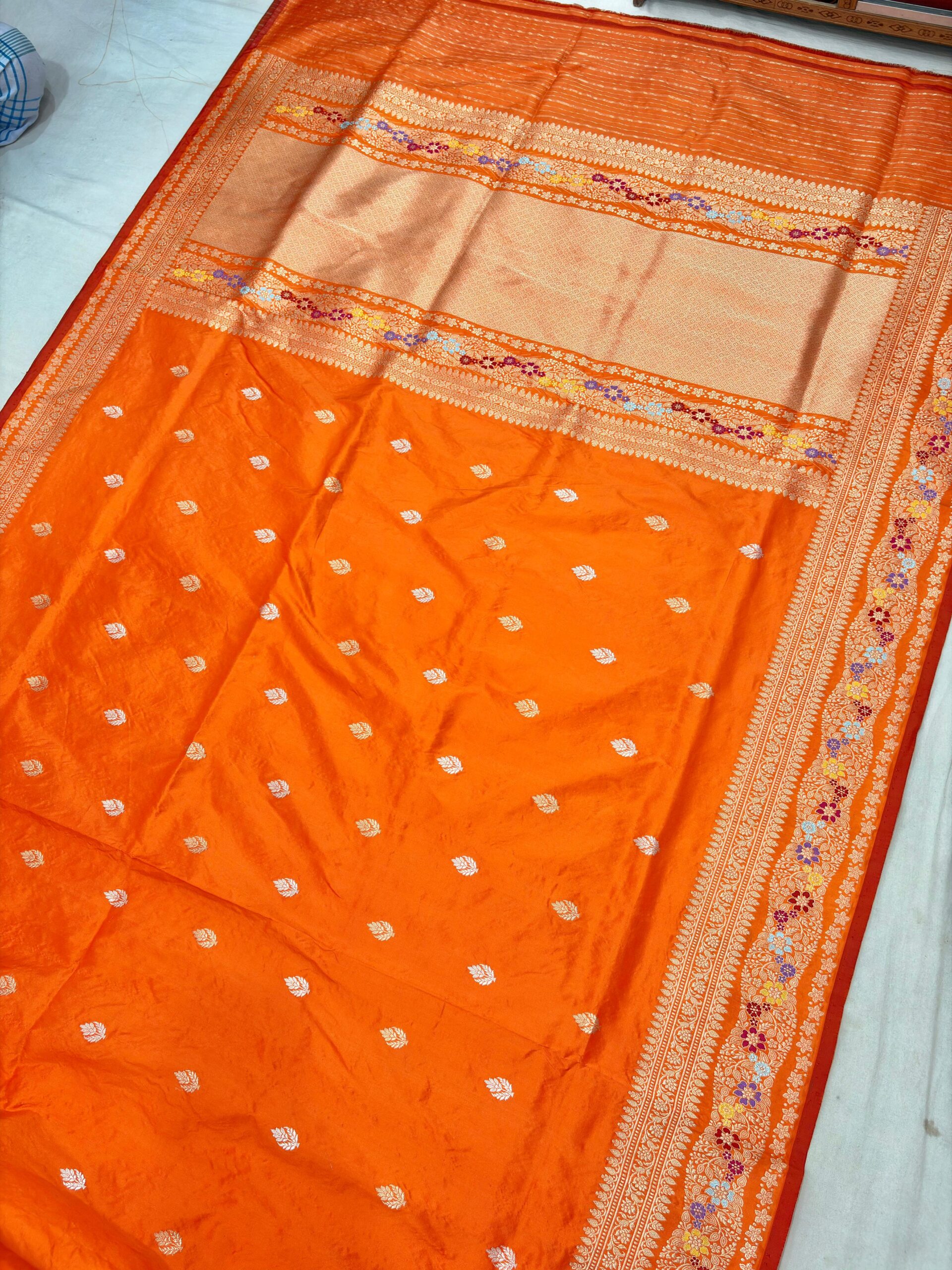 orange pure katan silk banarasi handloom handwoven kadhwa sarees