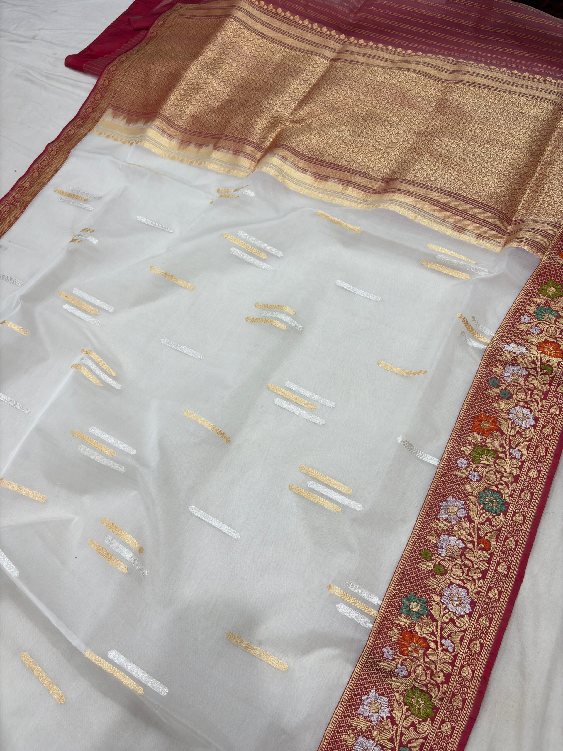 white pure kora silk banarasi handloom handwoven kadhwa sarees - Image 2