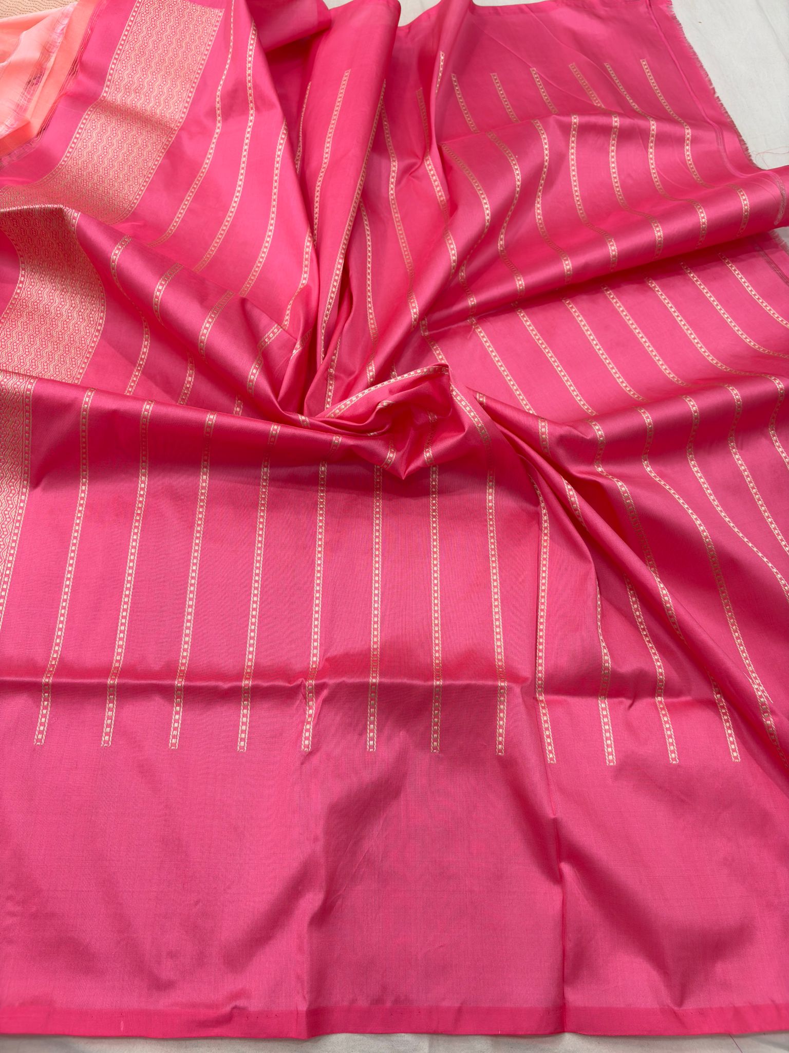 peach colour Pure Katan Silk Banarasi handloom Handwoven kadhwa Saree, - Image 3