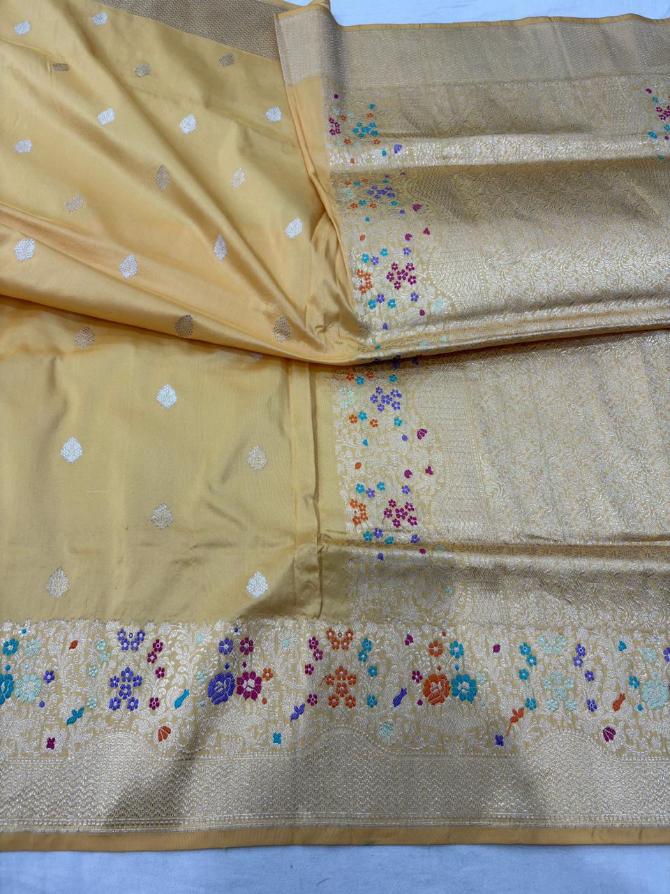 gold pure katan silk banarasi handloom handwoven kadhwa sarees, - Image 2