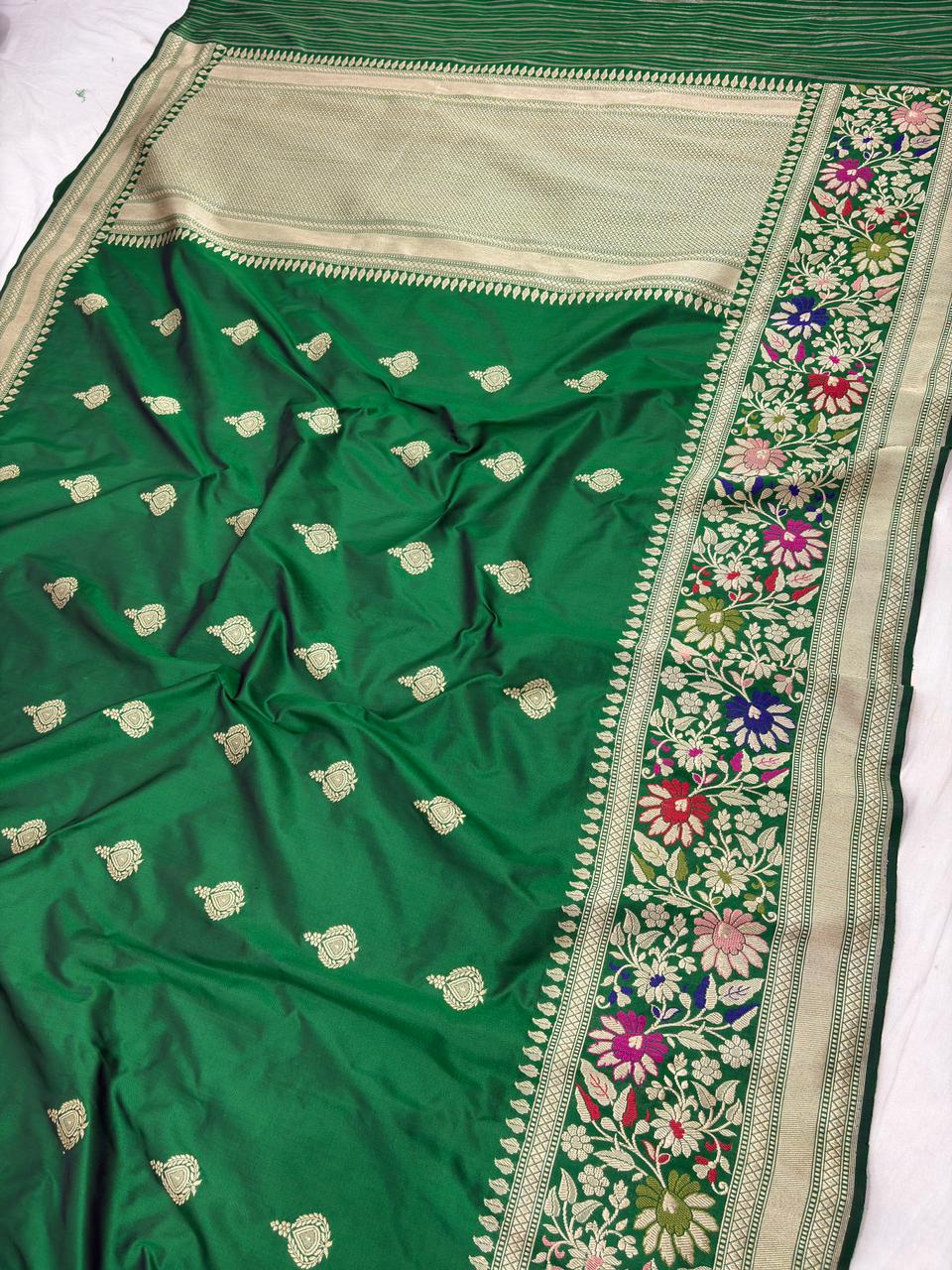 green pure katan silk banarasi handloom handwoven kadhwa sarees,
