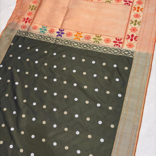 Mehndi Green Pure Katan Silk Banarasi Handloom Handwoven Kadhwa Sarees