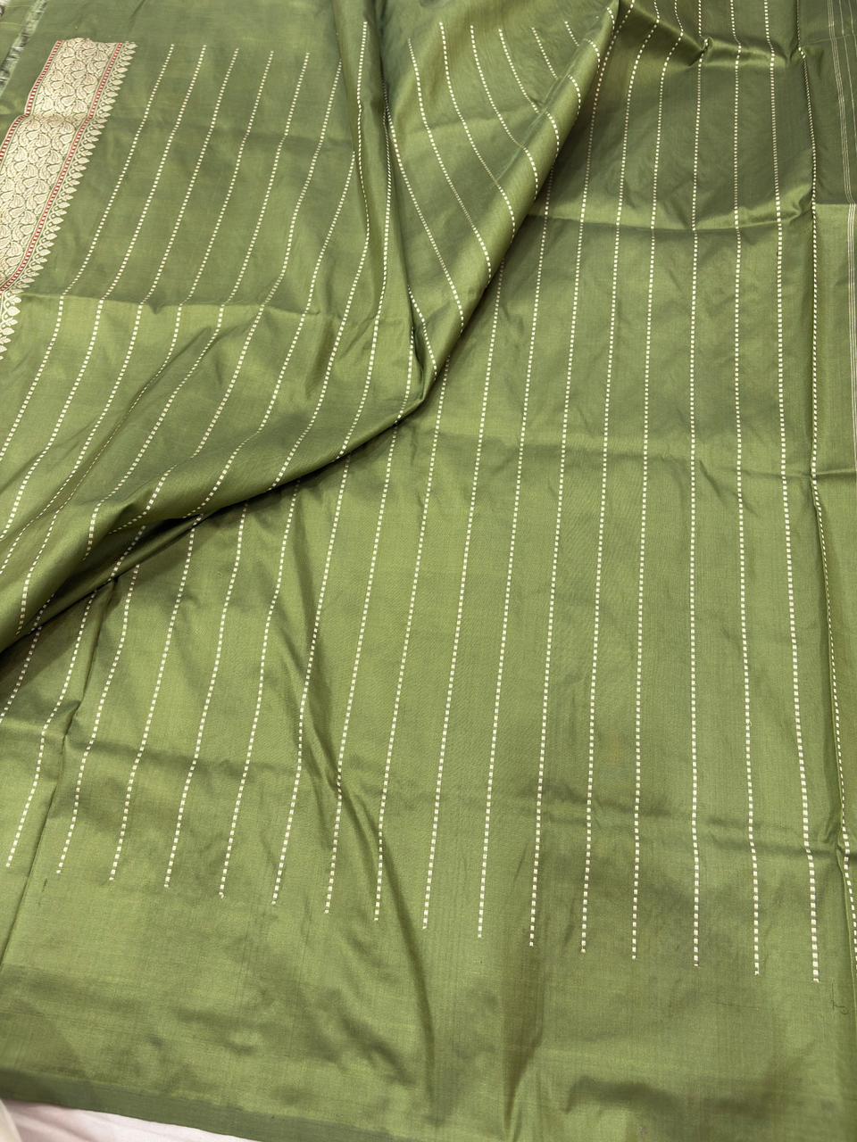 stunnig gray pure katan silk banarasi handloom handwoven kadhwa pathani sarees stunnig gray pure katan silk banarasi handloom handwoven kadhwa pathani sarees