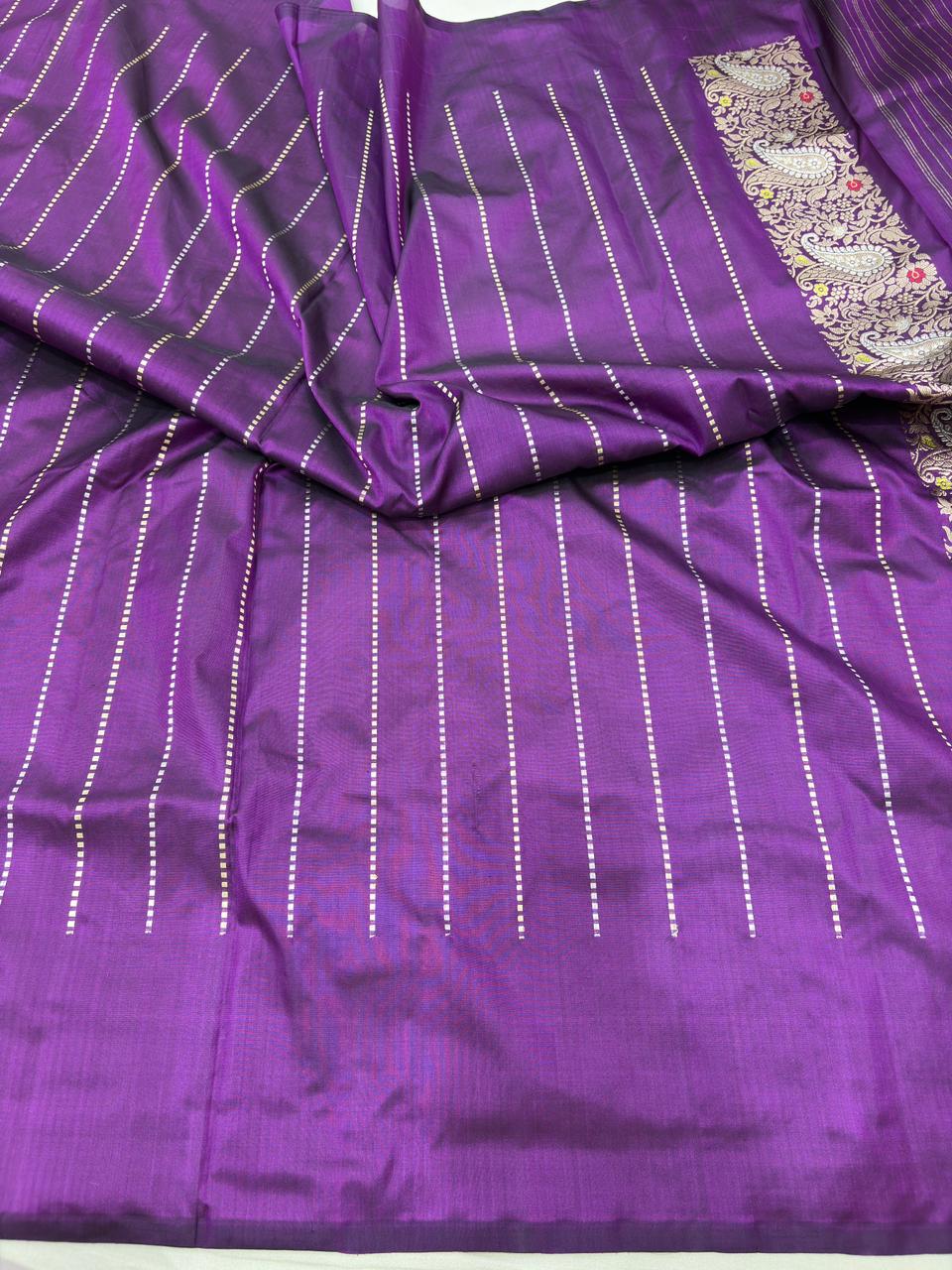 Purple Pure Katan Silk Banarasi Handloom Handwoven Kadhwa Jangla Sarees - Image 3