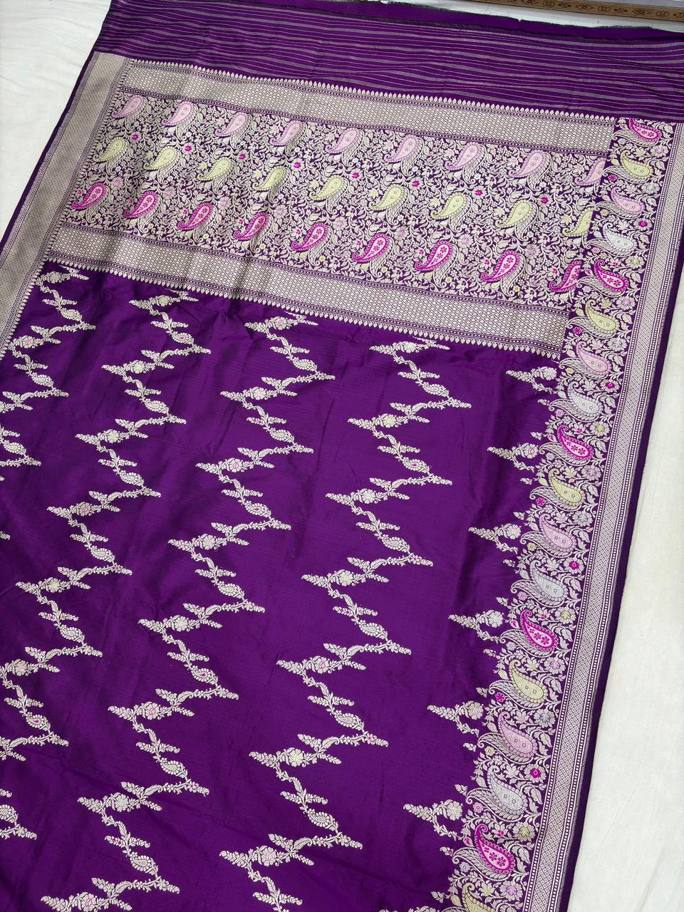 Purple Pure Katan Silk Banarasi Handloom Handwoven Kadhwa Jangla Sarees - Image 2