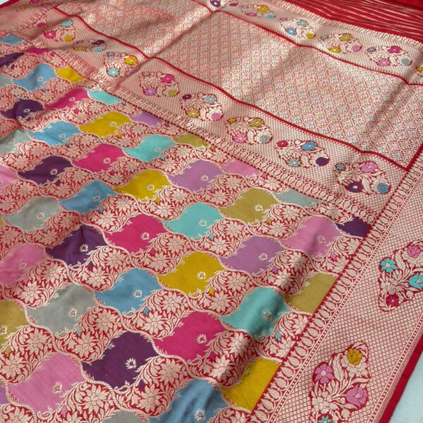 Beautiful Rangat Pure katan Silk Banarasi Handloom Handwoven Kadhwa Sarees