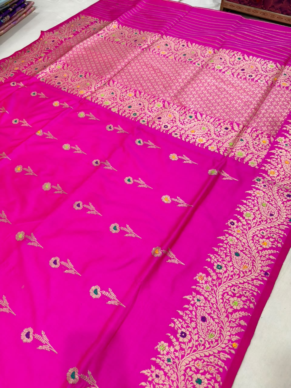 Beautiful Rani pink Pure katan Silk Banarasi Handloom Handwoven Kadhwa Sarees